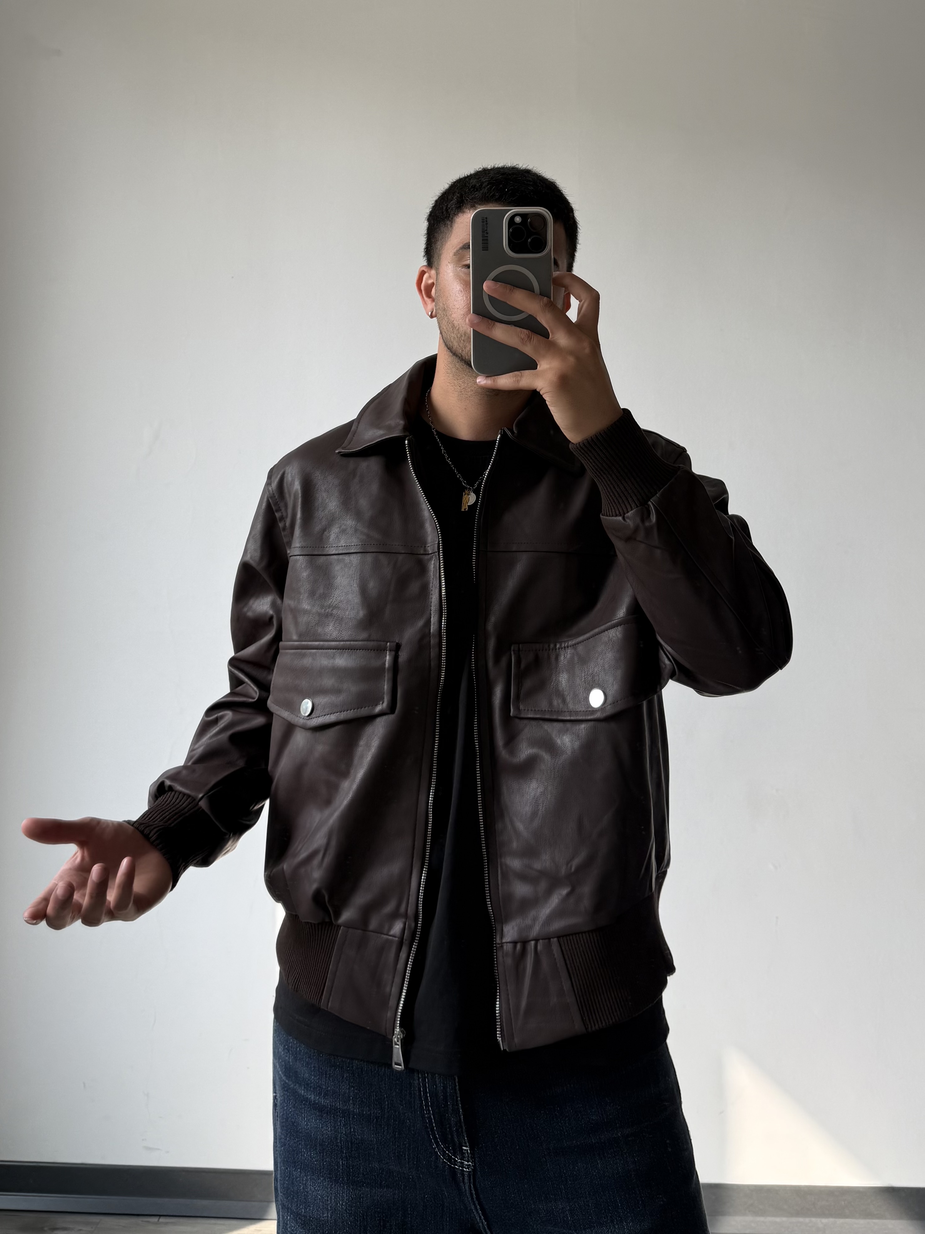 کاپشن چرم باکسی اورجینال  snazzy
